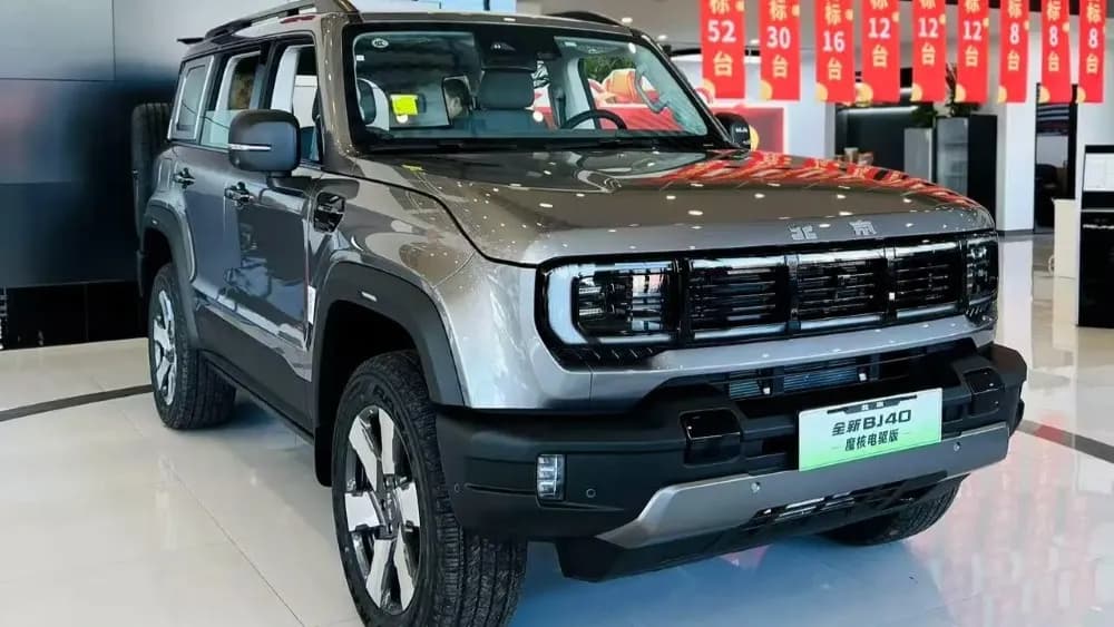 BAIC BJ40e: Гибридный внедорожник с запасом хода 1200 км
