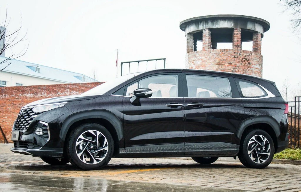 Hyundai Custo